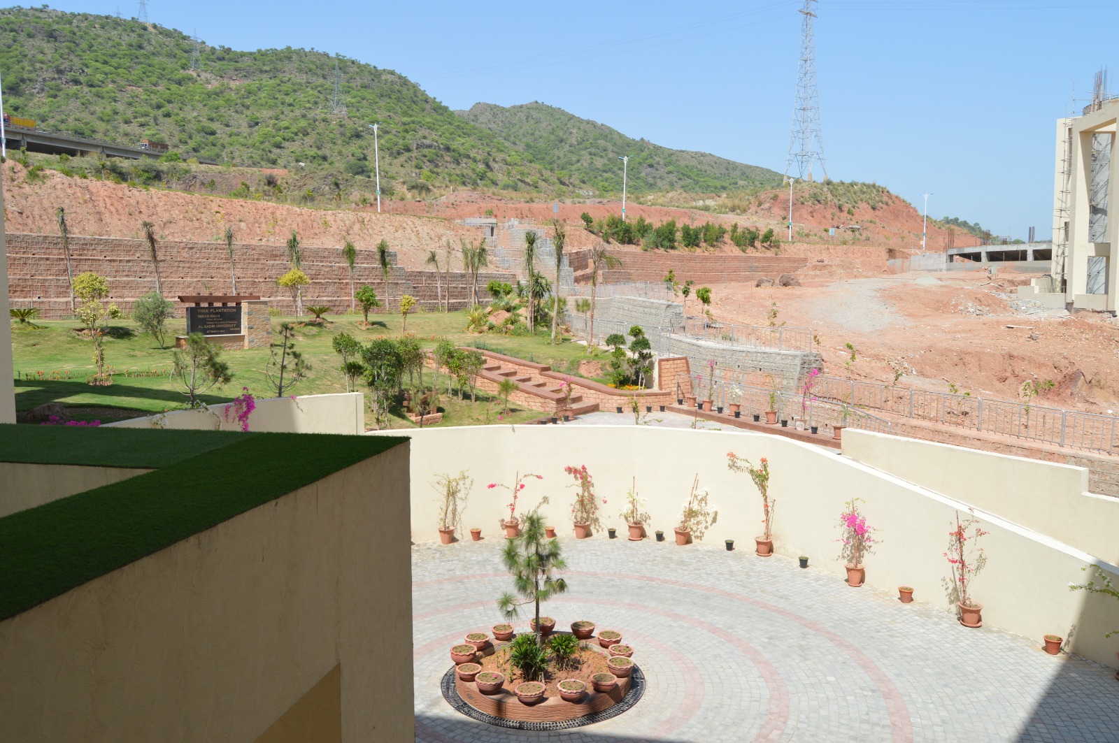 Al-Qadir campus